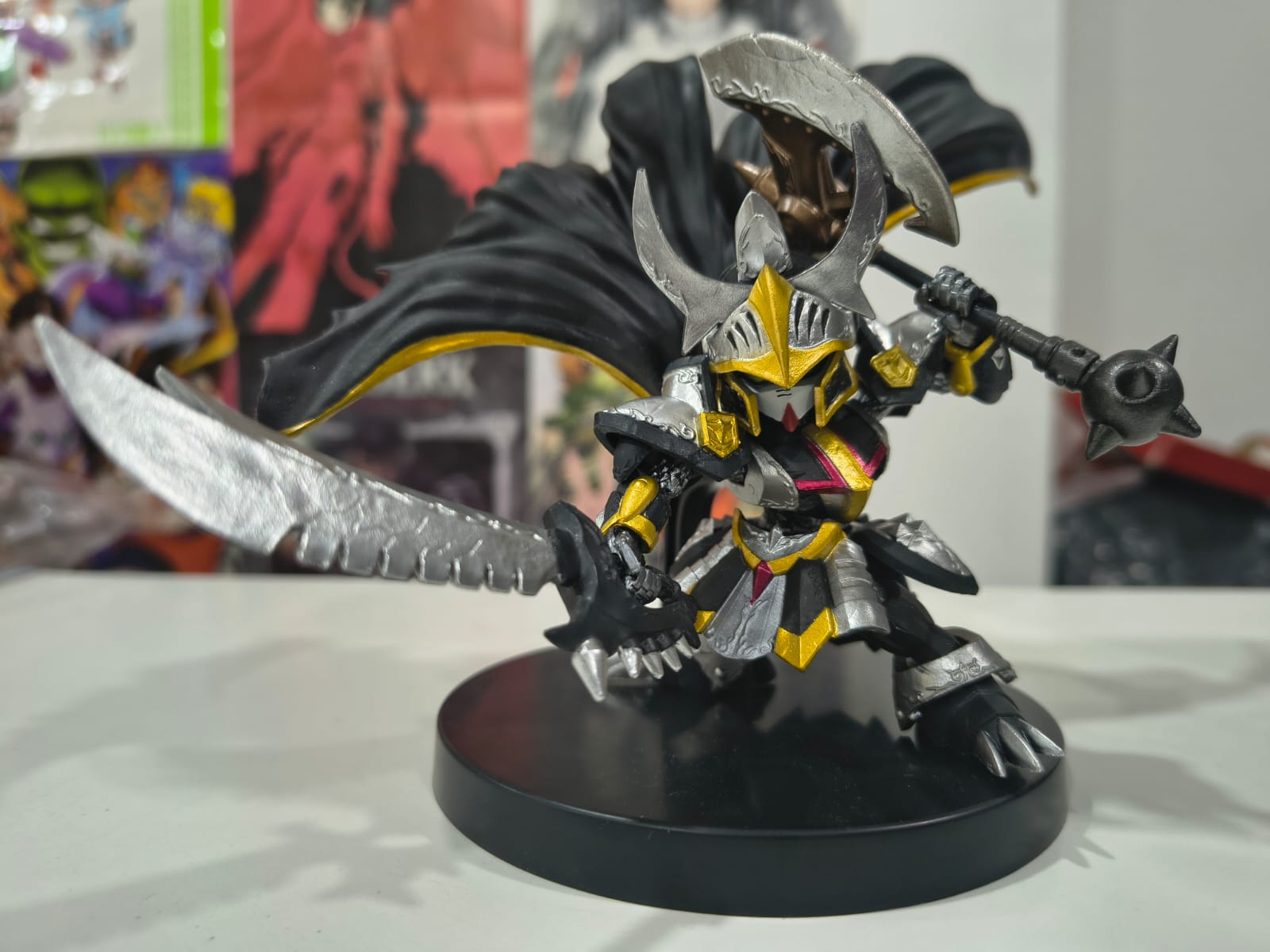 figura SD Gundam Dark Knight Gundam Mk-II - Mesa redonda banpresto
